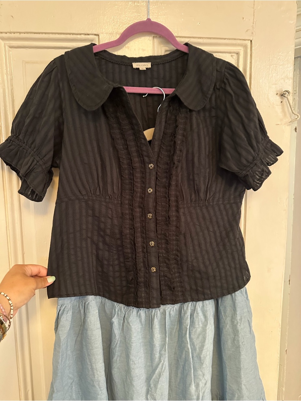 Anthropologie Black Ruffled Button-Front Women's Top size L nwot - Picture 4 of 10